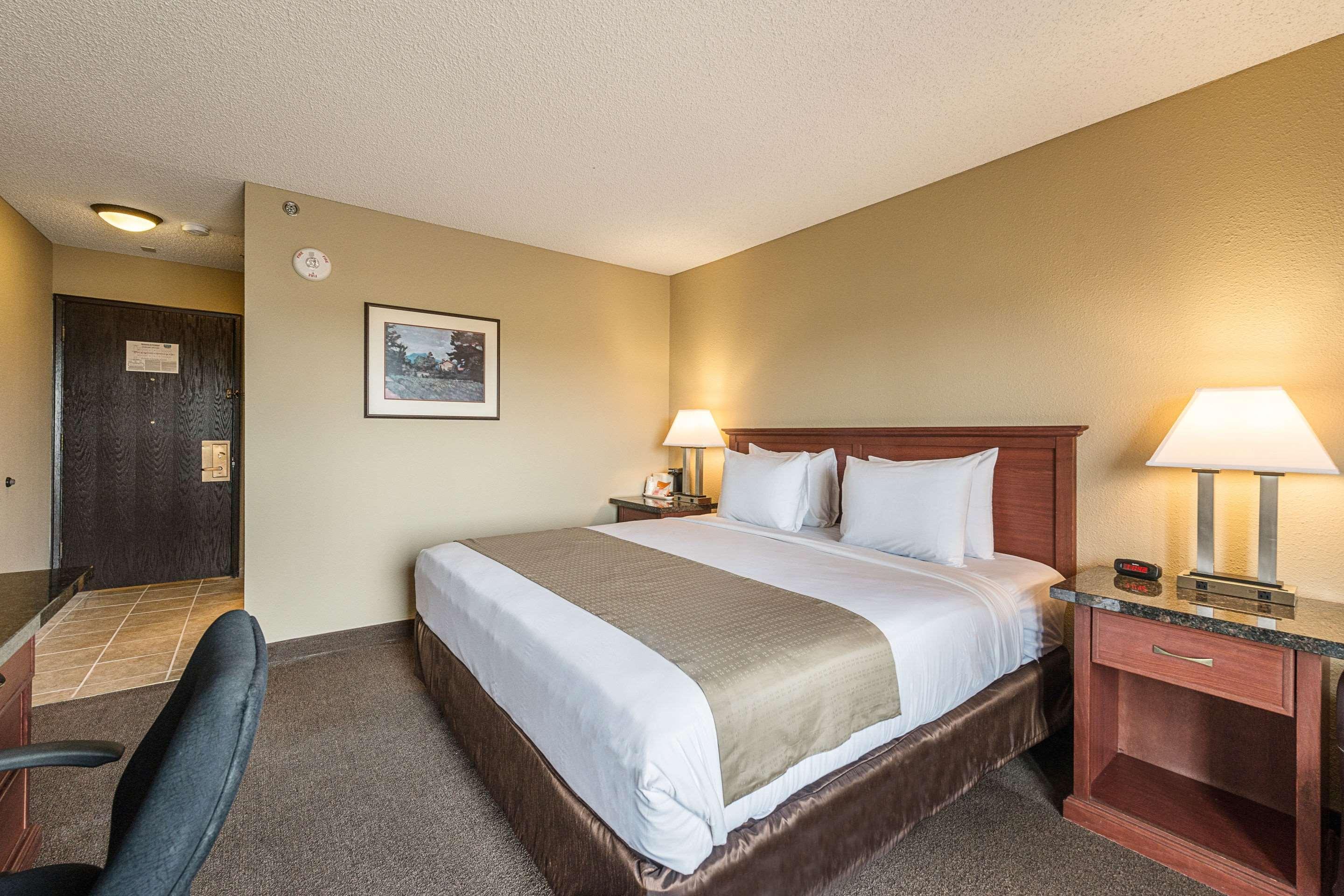 Rodeway Inn & Suites Portland - Jantzen Beach Hotel 2*
