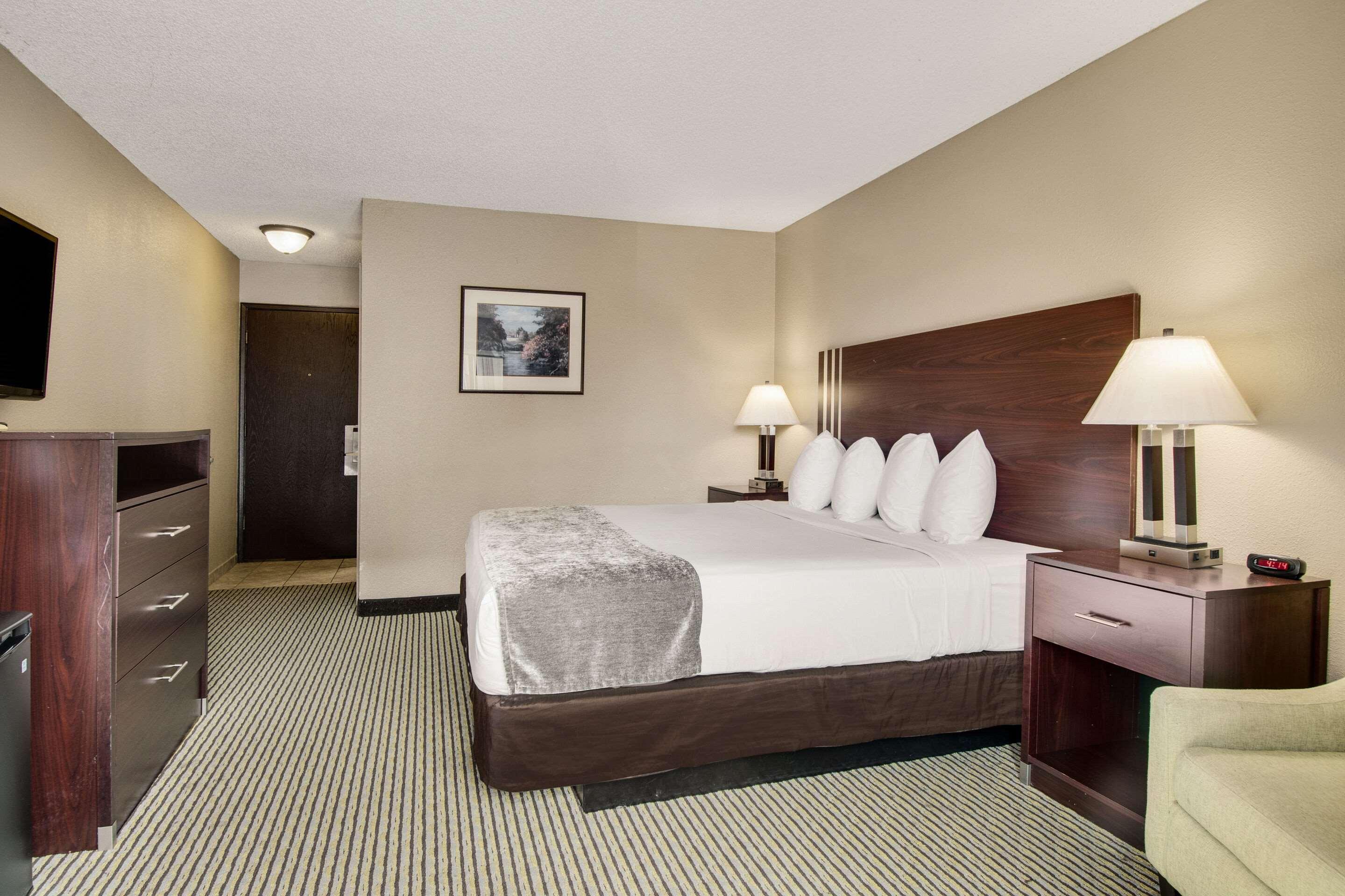 Rodeway Inn & Suites Portland - Jantzen Beach 2*