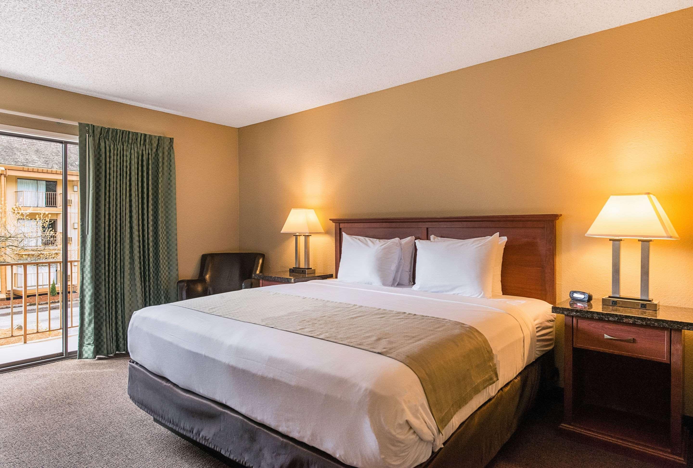 Rodeway Inn & Suites Portland - Jantzen Beach 2*
