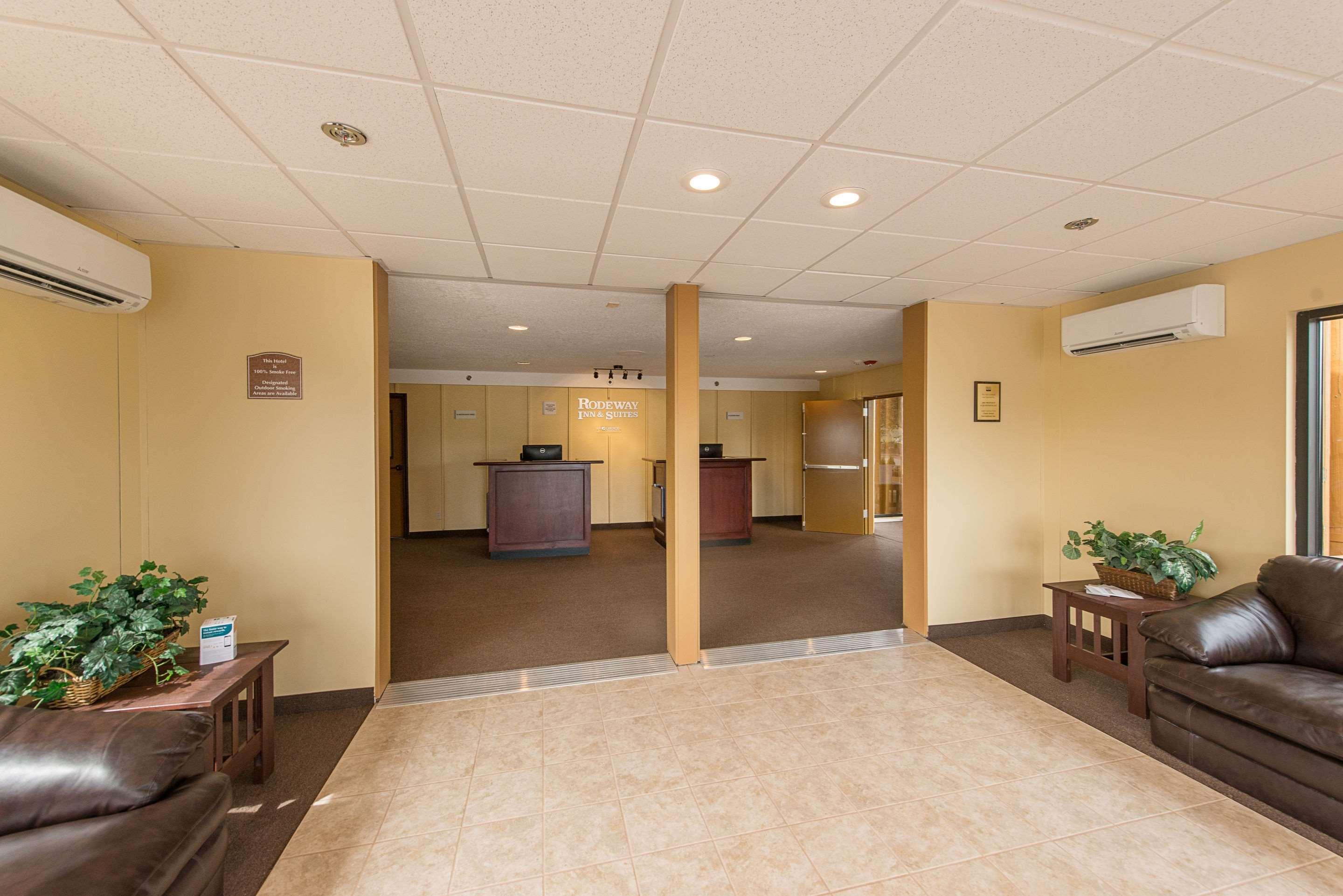 Rodeway Inn & Suites Portland - Jantzen Beach Portland