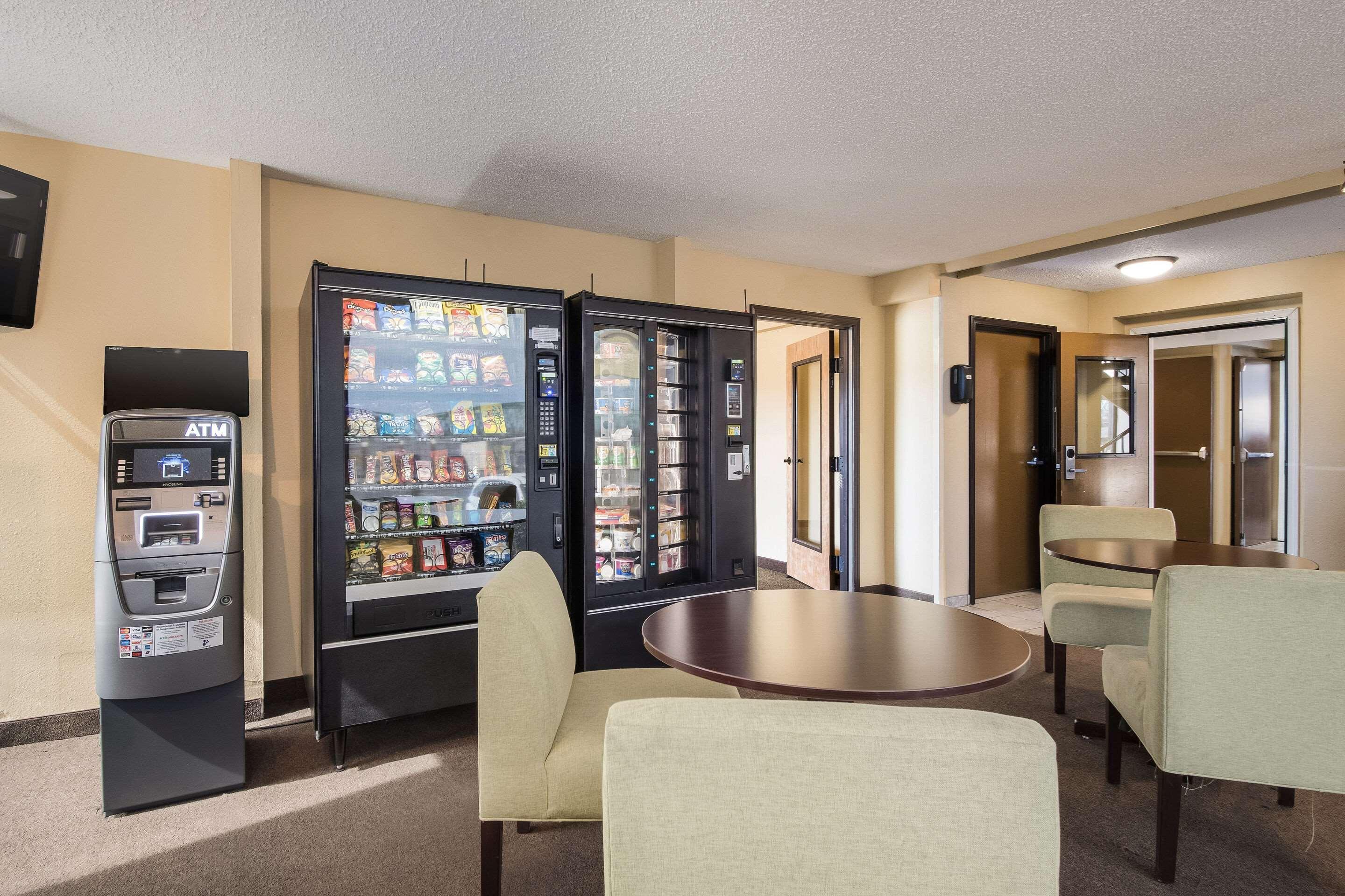 Rodeway Inn & Suites Portland - Jantzen Beach Portland