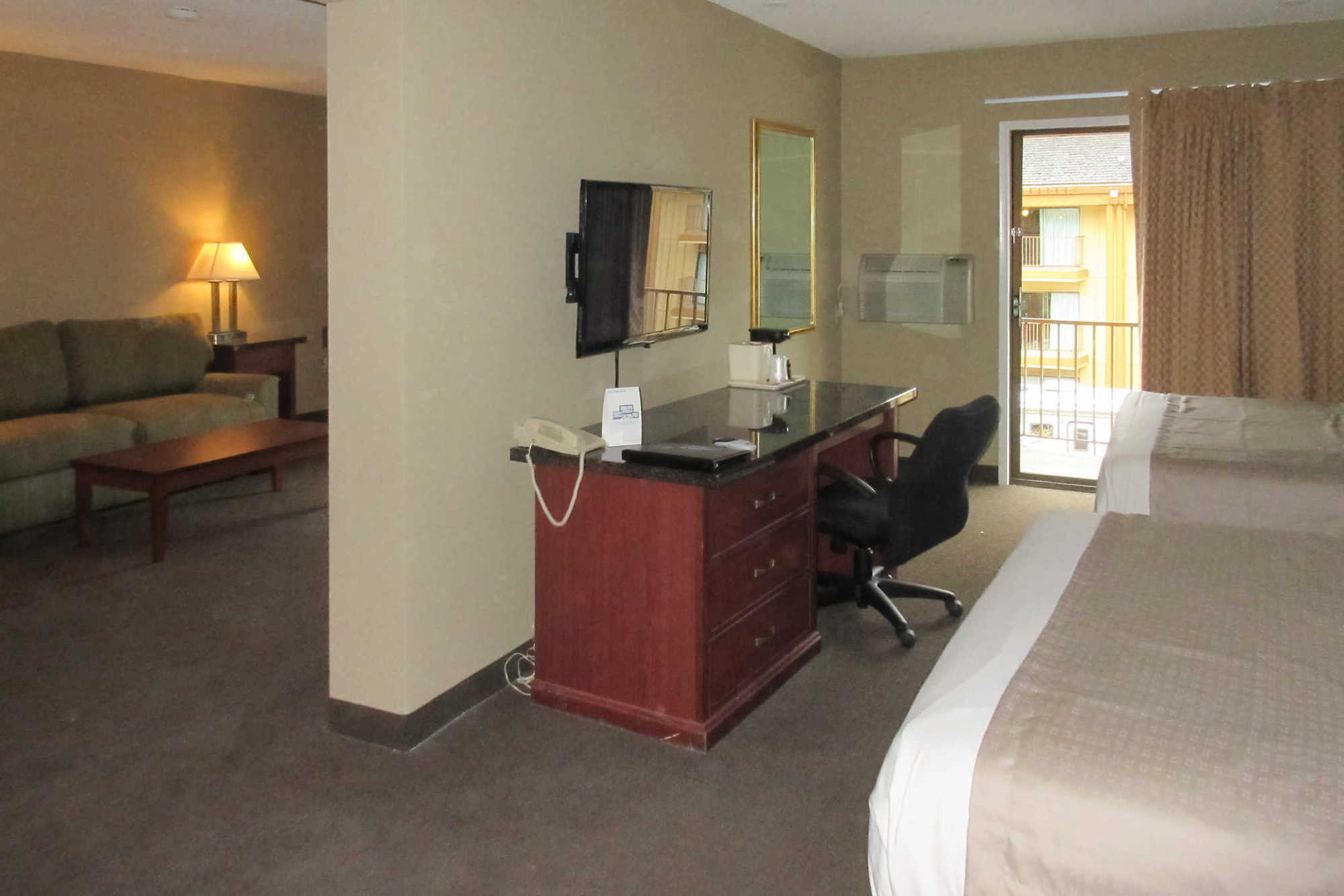 Rodeway Inn & Suites Portland - Jantzen Beach Portland